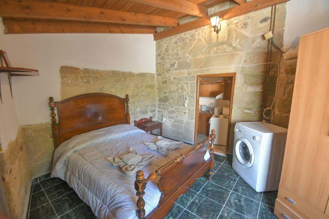 Stone House Apartment Malona Village Ngoại thất bức ảnh