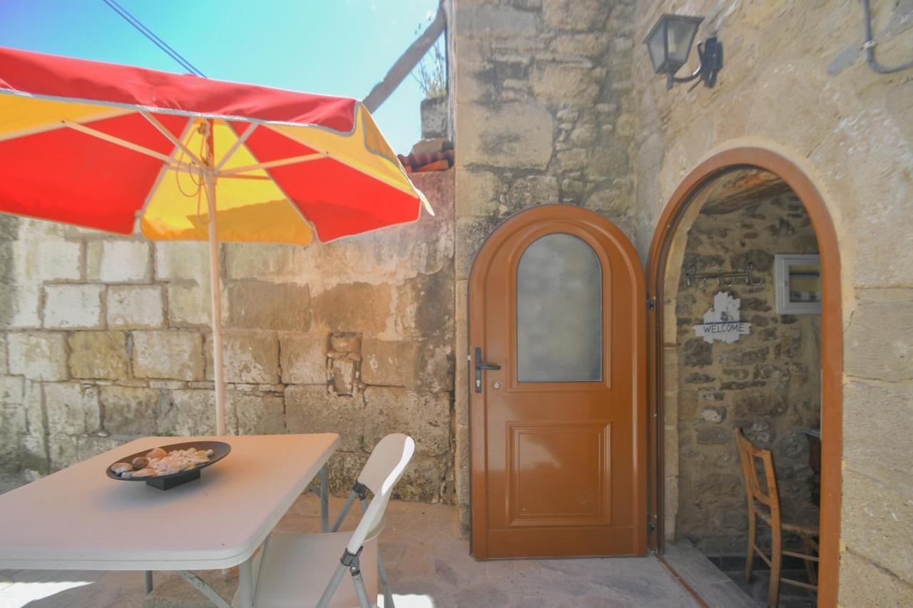 Stone House Apartment Malona Village Ngoại thất bức ảnh